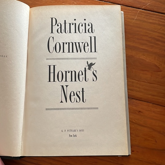 1st Edition 1st Print 1996 Patricia Cornwell Hornet’s Nest hardcover book NYT - Picture 7 of 14